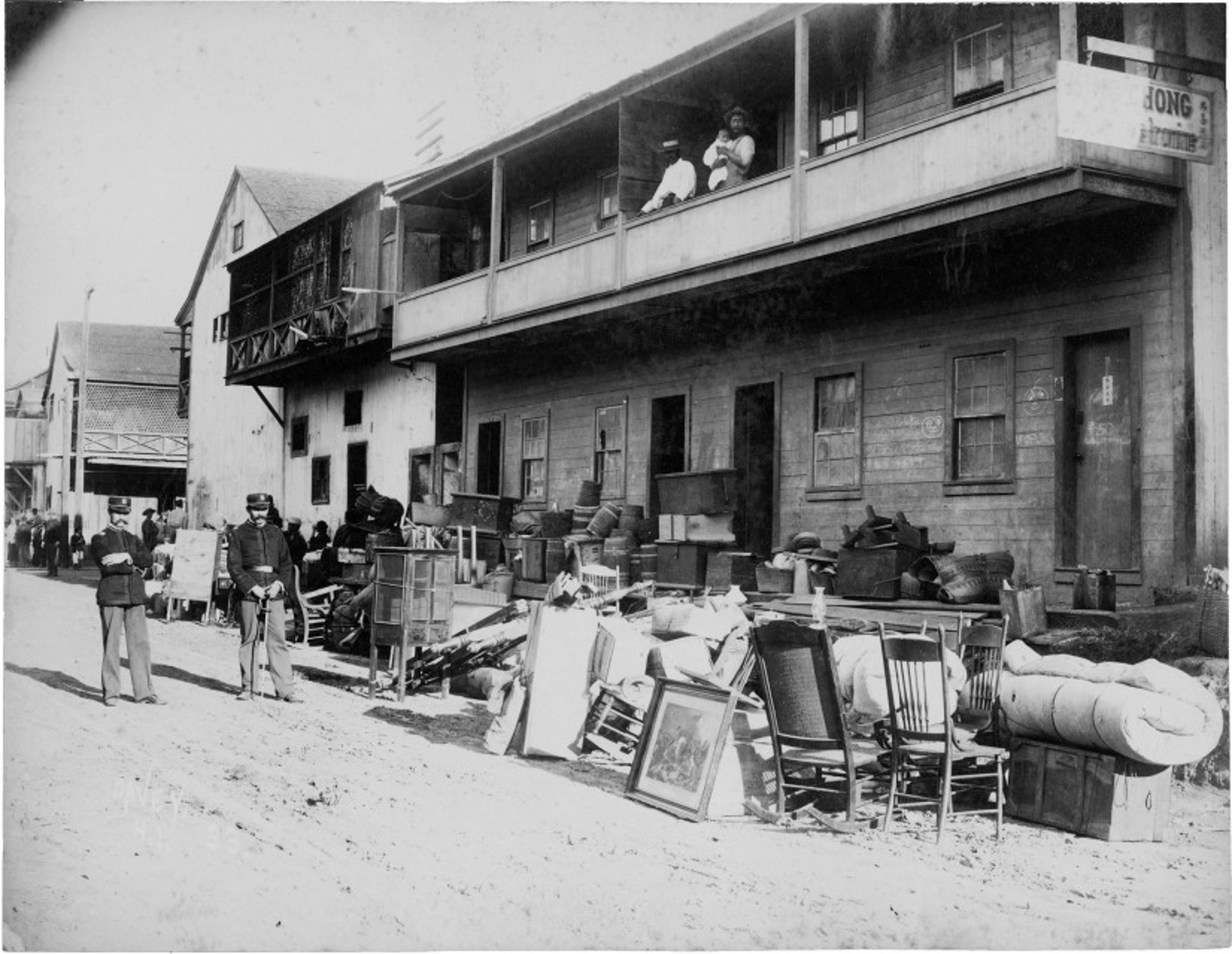 Photograph of a quarantine area in Honolulu's Chinatown